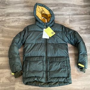 NWT - All in Motion Boys Short Puffer Jacket - Size Large
